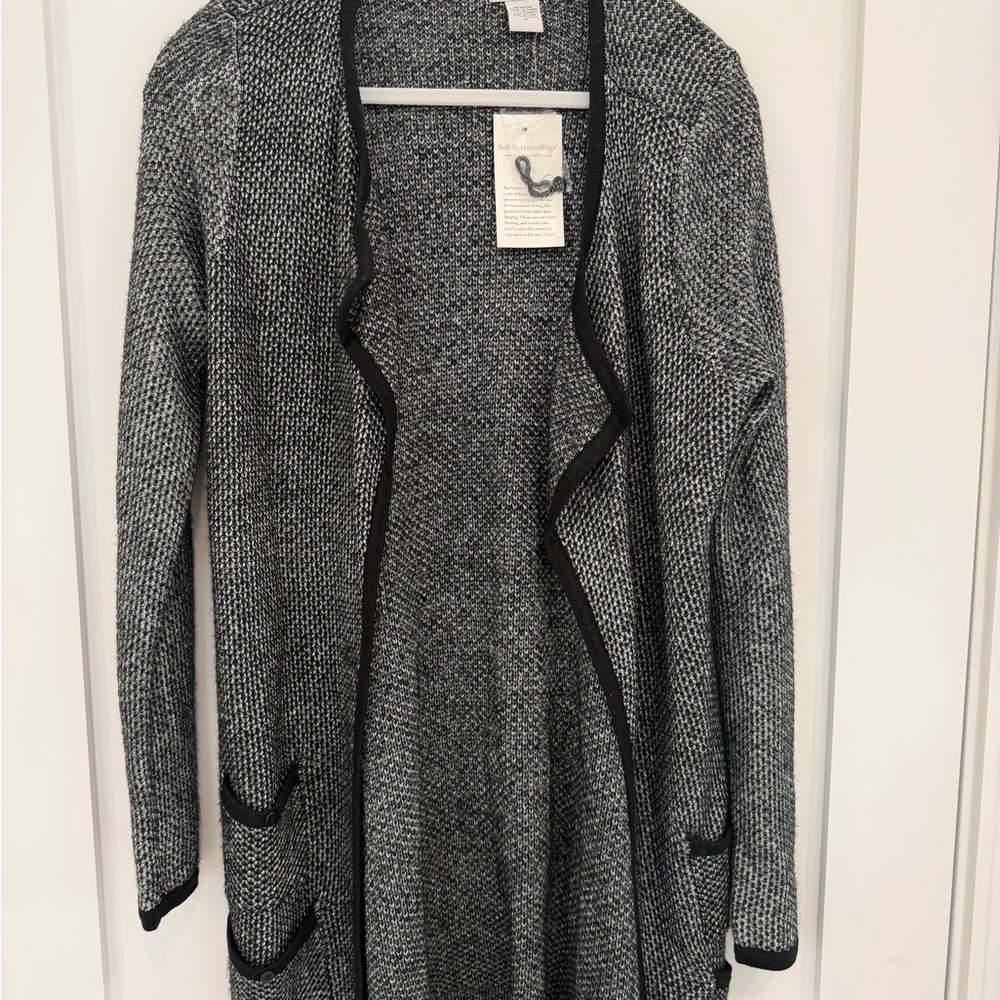 NWT Size small Soft Surroundings Black and Gray Open Cardigan